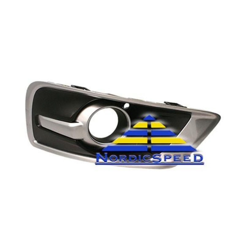 Fog Light Grille 2012 Aero RH Passenger Side OEM SAAB