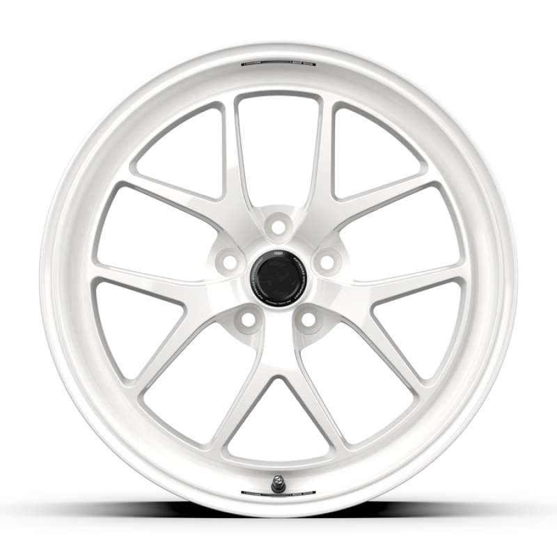 fifteen52 Sector RSR 19×9.5 5×114.3 38mm ET 73.1mm Center Bore Rally White