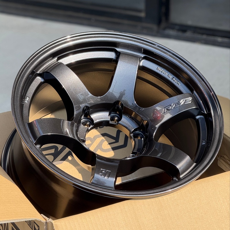 Gram Lights 57DR-X 17×8.5 -10 6×139.7 Super Dark Gunmetal (SET)