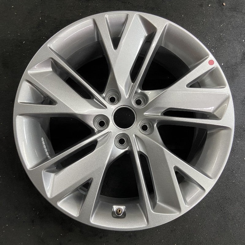 18″ GV70 22-23 18×8 alloy Original OEM Wheel Rim