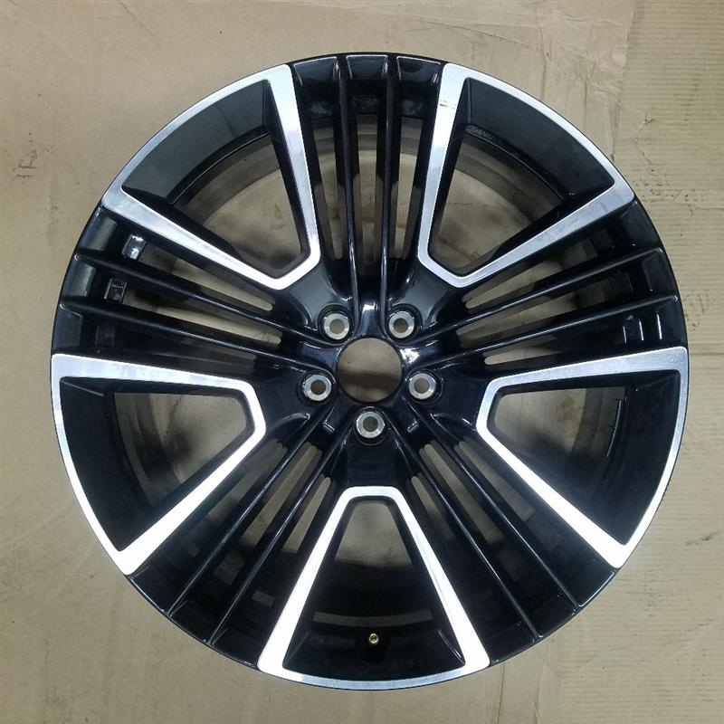 21″ XC40 19-21 21×8.5 alloy 5 triple slot Original OEM Wheel Rim